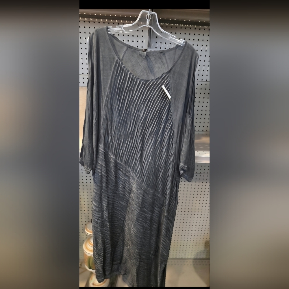 NWT XCVI Asymmetrical Dark Gray Ruched Flowy Cold Shoulder Long Sleeve XL